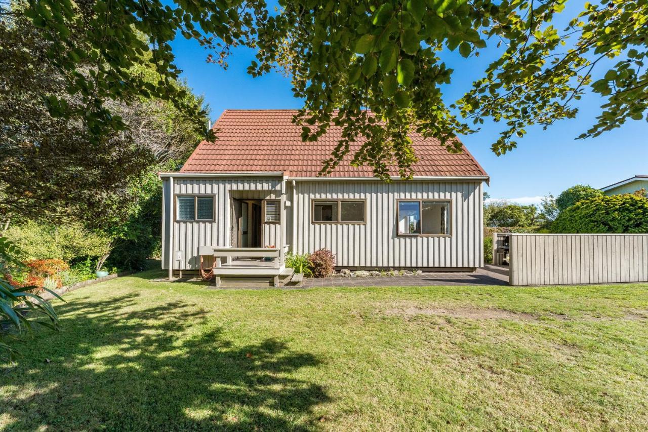 Villa Tranquil Retreat Lago Lago Taupo Exterior foto